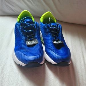 Athletic works men's lightweight Shoes